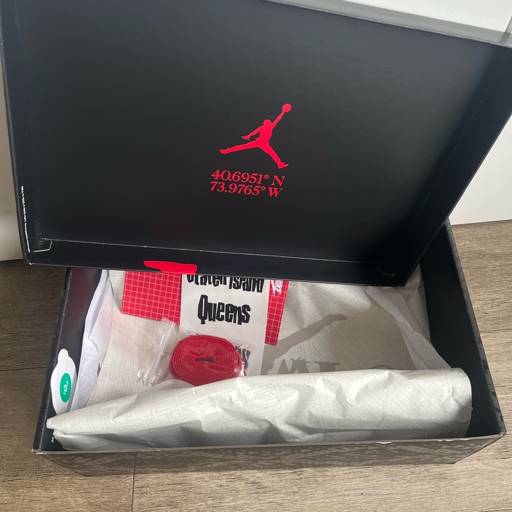 Jordan Air Ship PE SP Awake NY - Picture 6 of 8